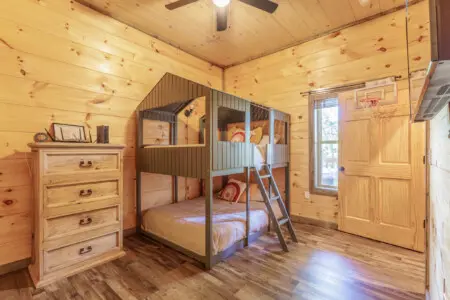 4e749f63 94ef 4ad3 8bf1 027ae05d7134IMG 8227 HDR.jpg